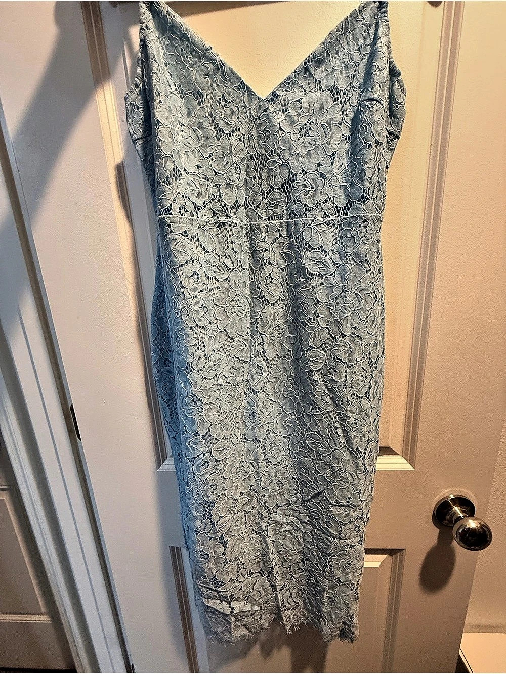 PrettyLittleThing Blue Floral Lace Midi Dress US 8